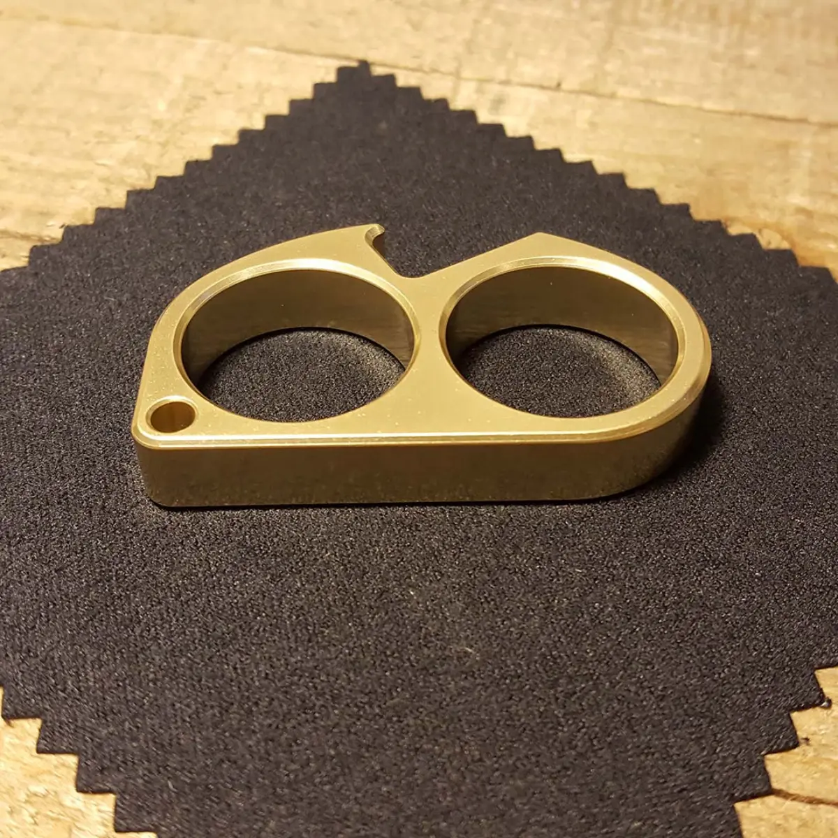 EDC Bottle Opener Knuck Brass Stonewashed EDC Bottle Opener Knuck Brass Stonewashed