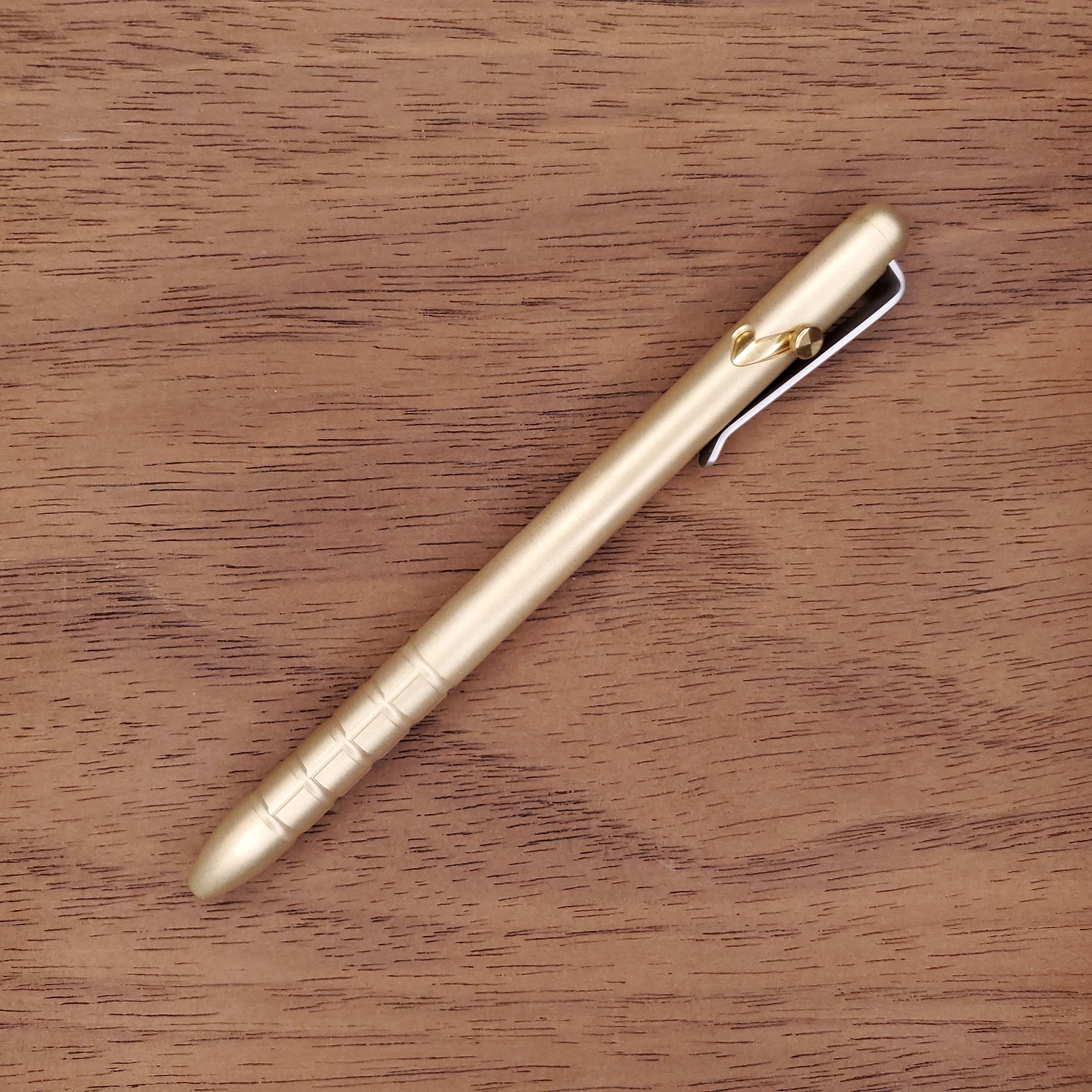 Brass EDC Bolt Action Pen V4 Frag Brass EDC Bolt Action Pen V4 Frag